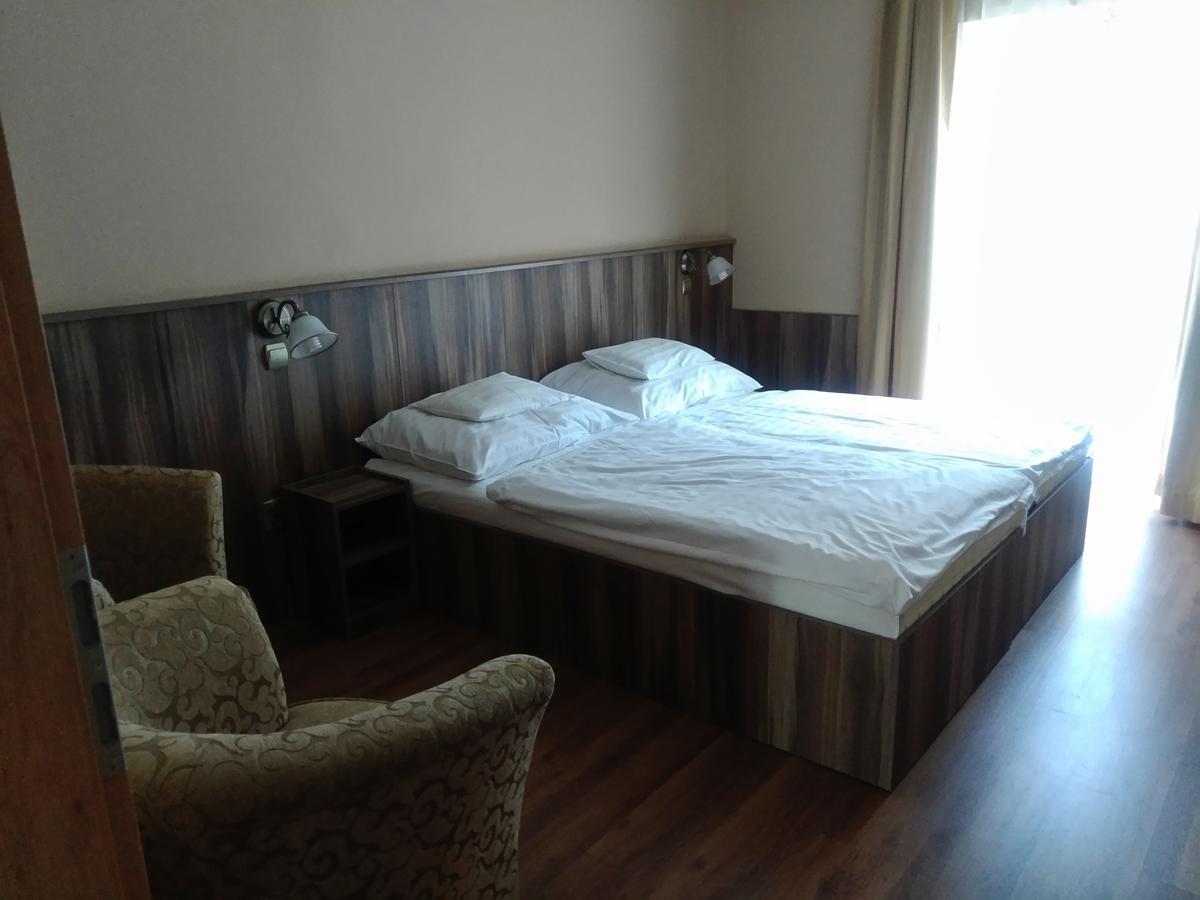 Siesta Club Apartman Harkany Hotel Kültér fotó