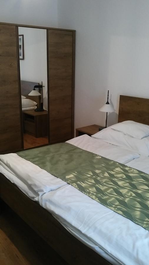 Siesta Club Apartman Harkany Hotel Kültér fotó